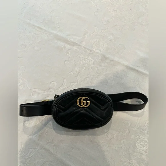 Gucci Crossbody Bag - Picture 3 of 7